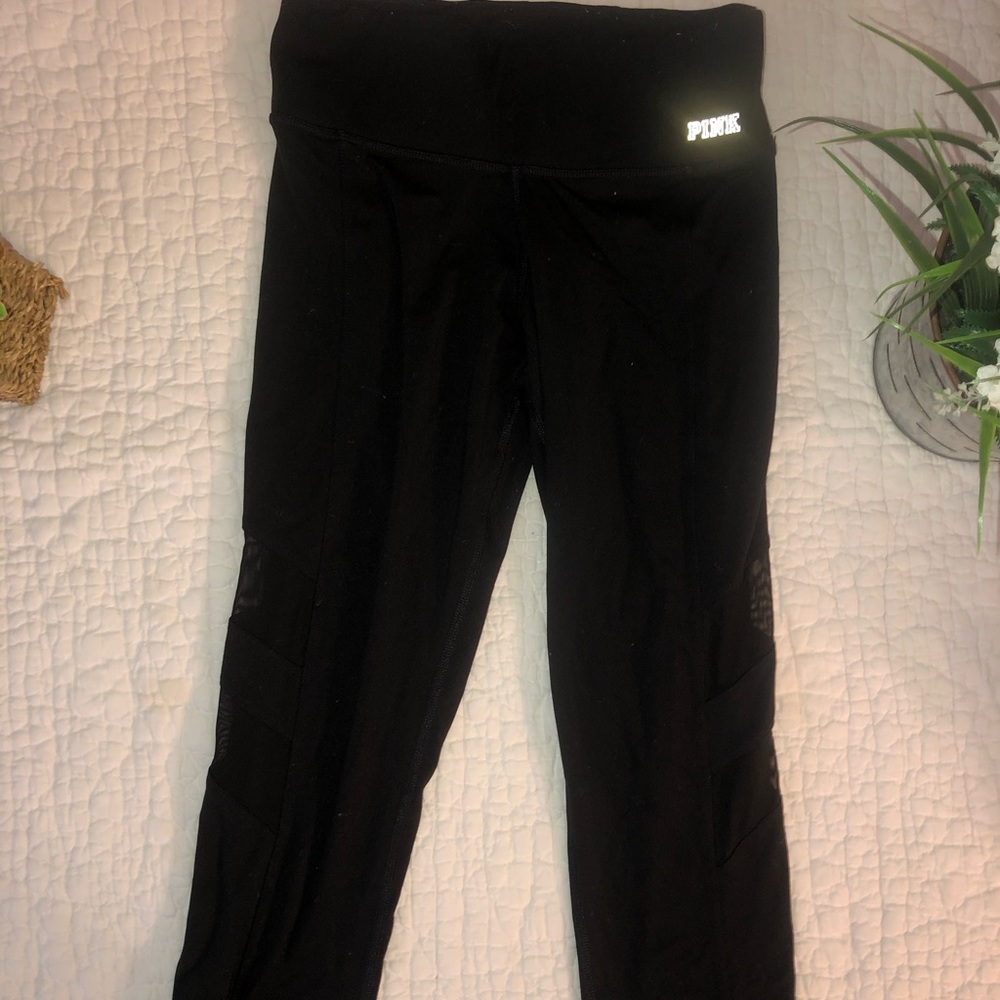 VS PINK Capris
